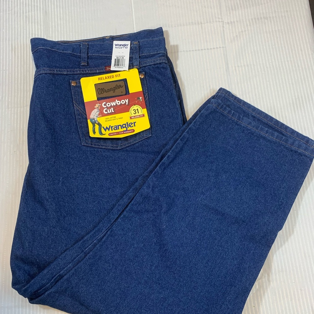 Wrangler Men's Cowboy Cut Relaxed Fit Jeans. NWT 48X30. 1031MWZPW.